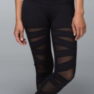 Lululemon High Times Crop *Tech Mesh Sz 4